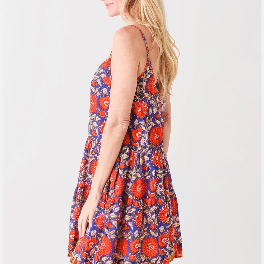 Velvet by Graham Spencer red blue Tracy Dress BNWOT brand new floral mint size M